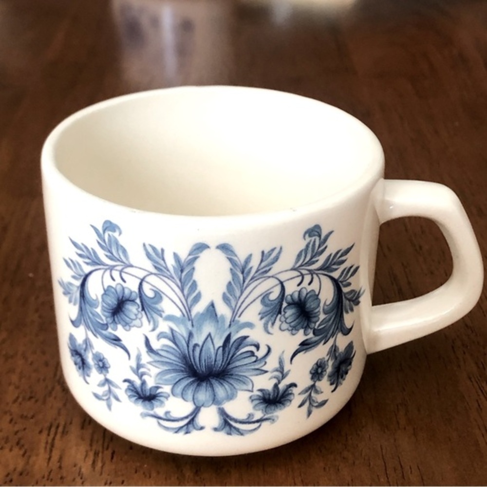 Vintage 80s SADO International Floral 2 1/2”, 6oz Flat Bottom Tea/Coffee Cup